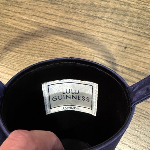 Lulu Guinness Navy Floral Wristlet - Picture 5 of 11